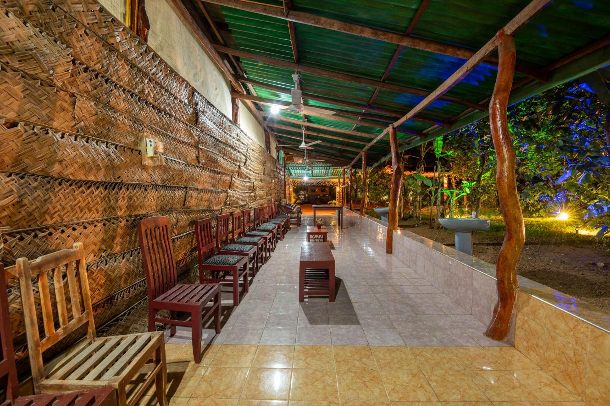 Moragaswewa Ayurvedic Lanka Wellness Hotel מראה חיצוני תמונה